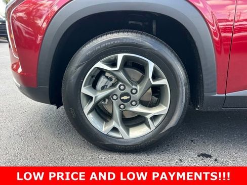 Used 2024 Chevrolet Trax LT FWD image 9