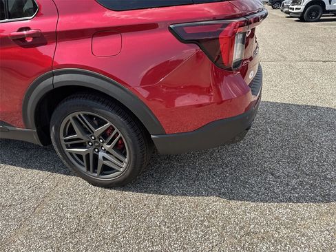 New 2025 Ford Explorer ST w/ Sun And Sound Package image 9
