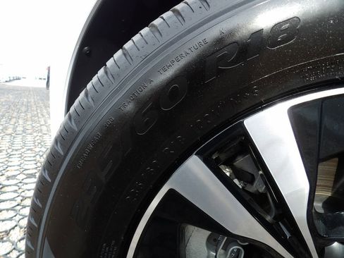 Certified 2024 Volvo XC60 T8 Core w/ Protection Package image 29