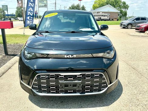 Used 2023 Kia Soul GT-Line FWD image 2