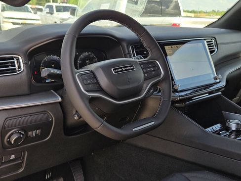 New 2026 Jeep Grand Wagoneer L 4WD image 18