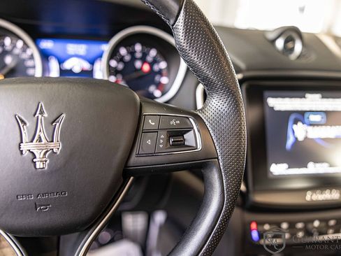 Used 2020 Maserati Ghibli image 24