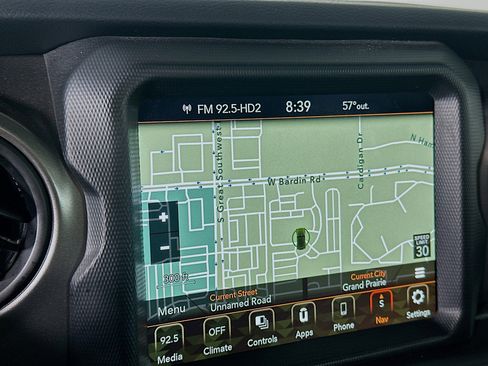 Used 2023 Jeep Wrangler Unlimited w/ 8.4" Radio Group AWD/4WD image 21