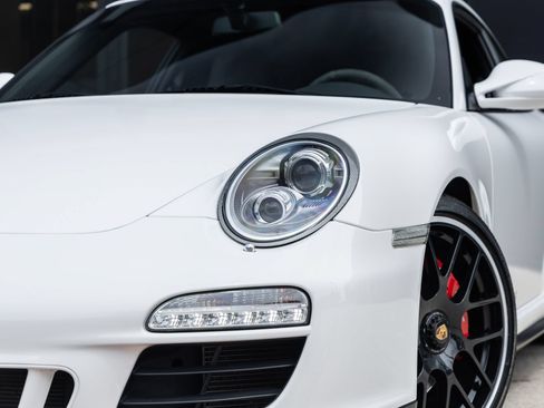 Used 2012 Porsche 911 Carrera GTS RWD image 19