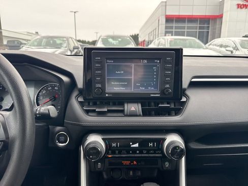 Used 2020 Toyota RAV4 XLE image 21