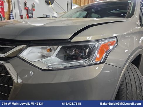 Used 2019 Chevrolet Traverse Premier w/ Driver Confidence II Package image 32