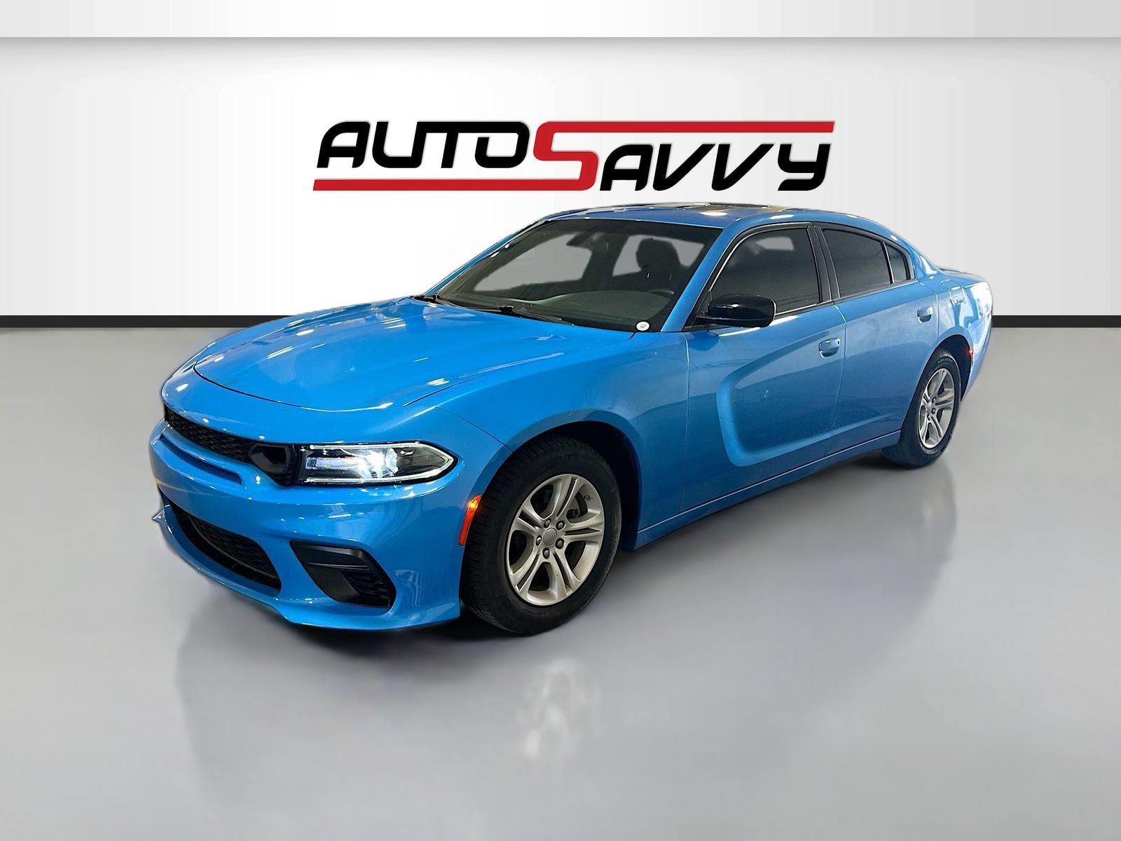 Used 2023 Dodge Charger SXT w/ Cold Weather Package RWD image 3