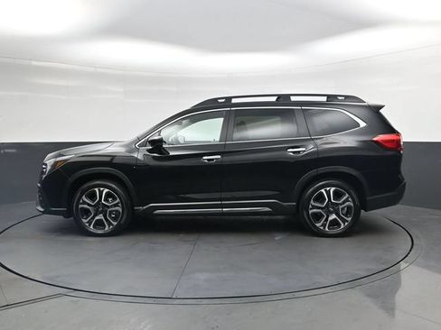 Used 2025 Subaru Ascent Touring w/ Popular Package #2 AWD/4WD image 8