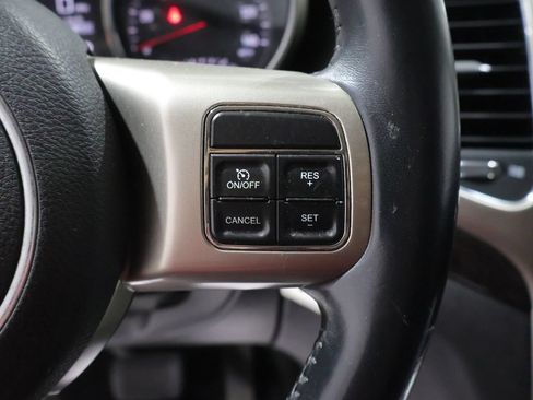 Used 2013 Jeep Grand Cherokee Laredo AWD/4WD image 34