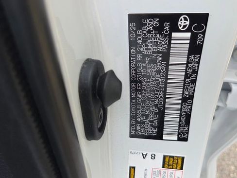 Used 2026 Toyota Corolla LE FWD image 6