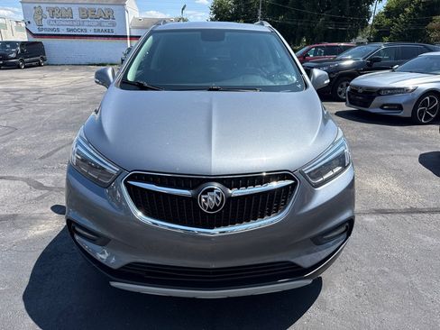 Used 2019 Buick Encore Essence AWD/4WD image 2
