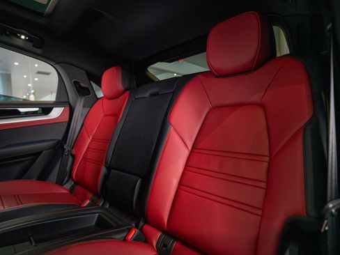 New 2025 Porsche Cayenne Coupe image 39