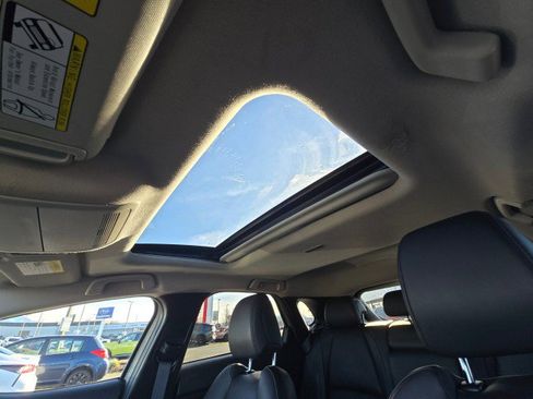 Used 2022 MAZDA CX-30 AWD 2.5 S w/ Premium Package image 25