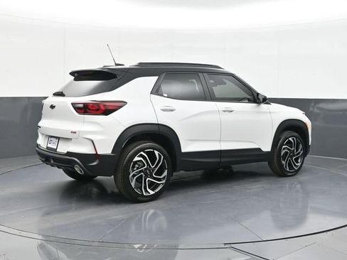 New 2026 Chevrolet TrailBlazer RS w/ Convenience Package AWD/4WD image 13