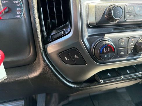 Used 2018 Chevrolet Silverado 1500 LT w/ All Star Edition AWD/4WD image 29
