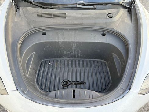 Used 2021 Tesla Model 3 Standard Range Plus image 7