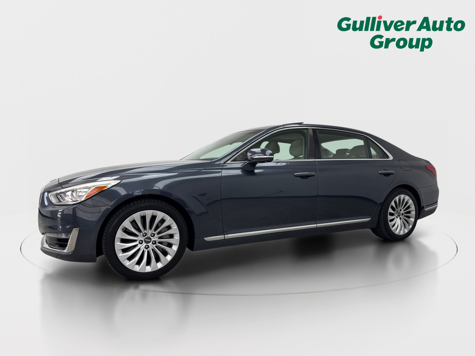 Used 2017 Genesis G90 3.3T Premium RWD image 2