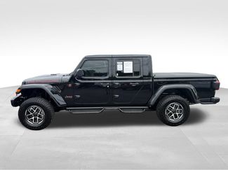 Used 2024 Jeep Gladiator Rubicon AWD/4WD video 2