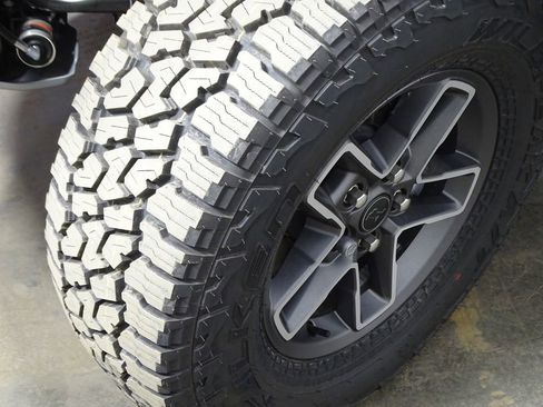 New 2026 Jeep Gladiator Mojave image 41