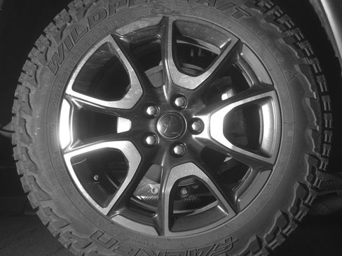 Used 2025 Jeep Compass Trailhawk AWD/4WD image 15