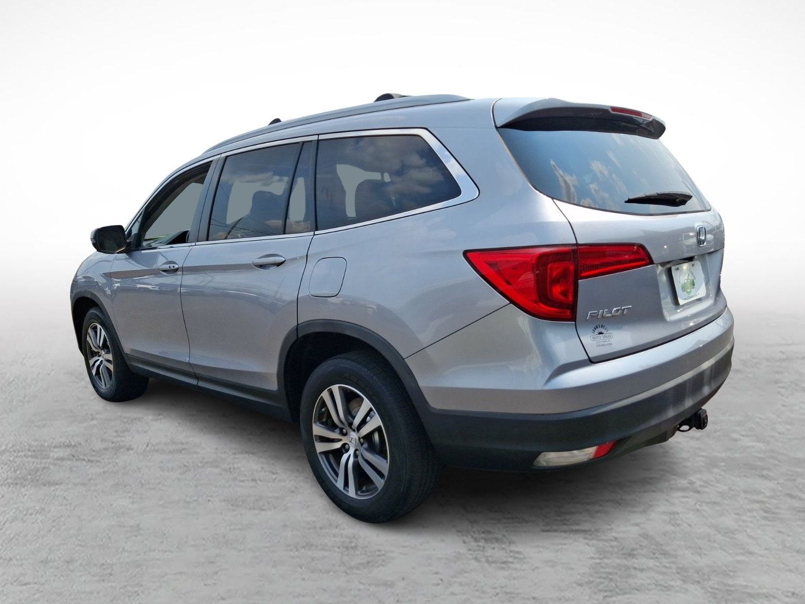 Used 2018 Honda Pilot EX-L image 4