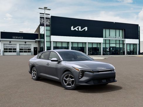New 2026 Kia K4 FWD image 9