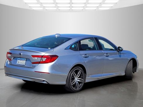 Used 2021 Honda Accord Touring image 4