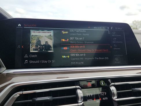 Used 2022 BMW X5 xDrive40i w/ M Sport Package image 16