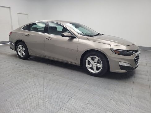 Used 2022 Chevrolet Malibu LT FWD image 11