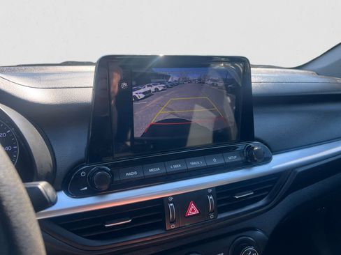 Used 2024 Kia Forte LXS image 18