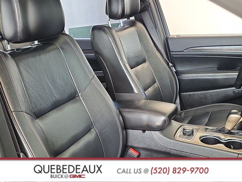 Used 2017 Jeep Grand Cherokee Limited AWD/4WD image 31