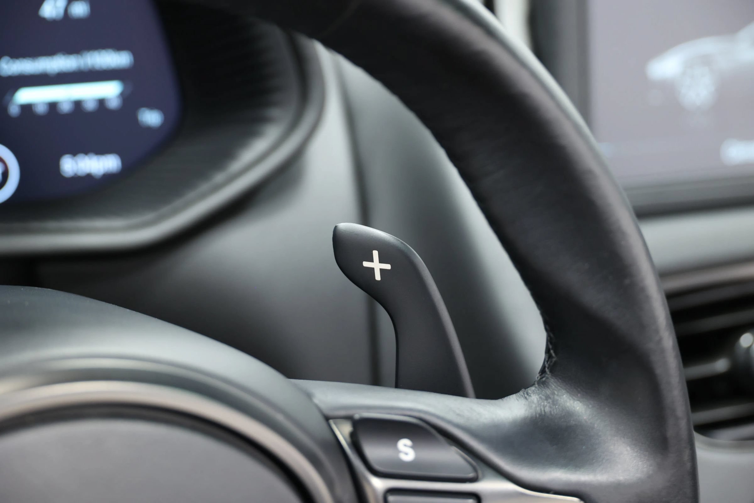 Used 2019 Aston Martin DB11 Volante RWD image 31