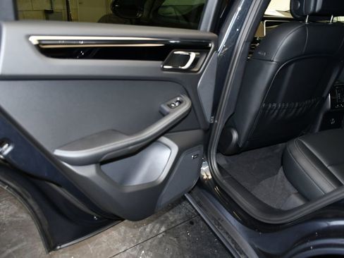 New 2026 Porsche Macan AWD/4WD image 19
