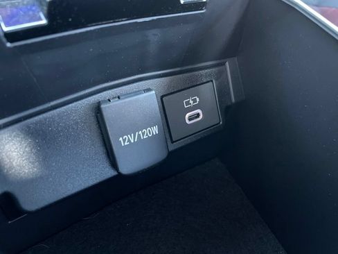 Used 2025 Toyota Corolla SE w/ SE Premium Package FWD image 25