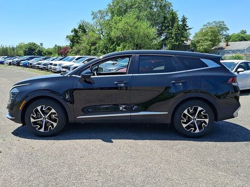 Certified 2025 Kia Sportage EX FWD image 4
