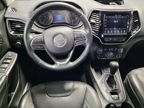 Used 2019 Jeep Cherokee Limited FWD image 22