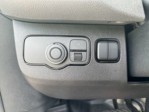 Used 2024 Mercedes-Benz Sprinter 2500 image 34