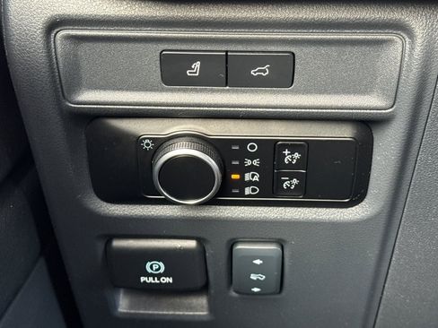 Used 2024 Ford Expedition XLT image 43