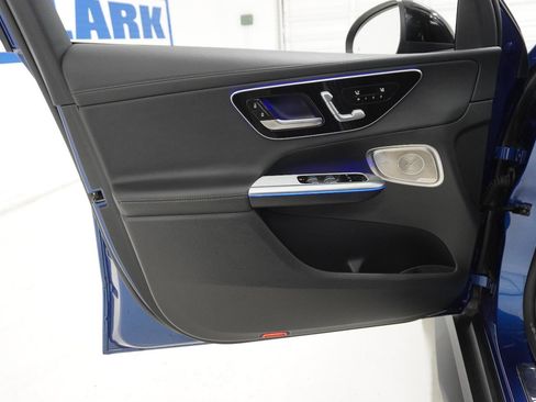 Used 2023 Mercedes-Benz GLC 300 4MATIC image 13