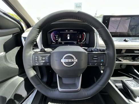 Certified 2025 Nissan Rogue SL AWD/4WD image 18