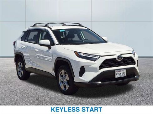 Used 2025 Toyota RAV4 XLE FWD image 4
