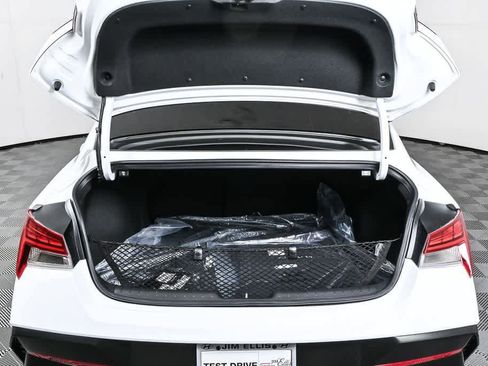 New 2026 Hyundai Elantra SEL Sport Premium image 17