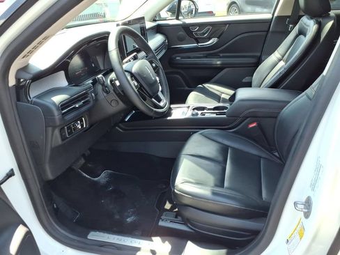 Used 2023 Lincoln Corsair AWD w/ Equipment Group 101A image 10
