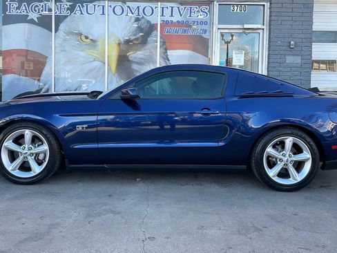 Used 2010 Ford Mustang GT image 6