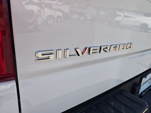Used 2021 Chevrolet Silverado 1500 LT w/ Bed Protection Package AWD/4WD image 16