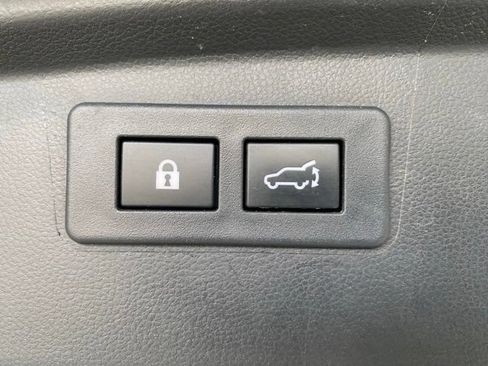 Used 2023 Subaru Outback Limited AWD/4WD image 8