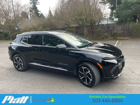 Used 2024 Chevrolet Equinox EV LT image 12