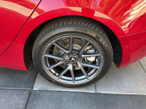 Used 2020 Tesla Model 3 Performance AWD/4WD image 16