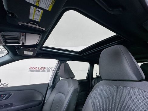 Used 2026 Subaru Forester Premium image 21