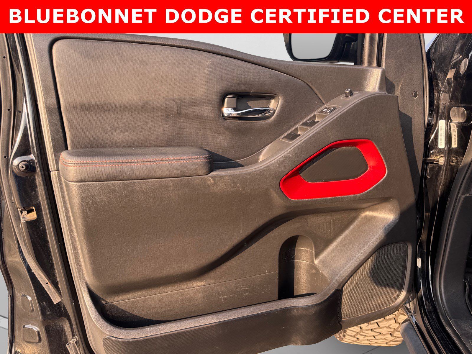 Used 2023 Nissan Frontier PRO-4X w/ Pro Convenience Package AWD/4WD image 10